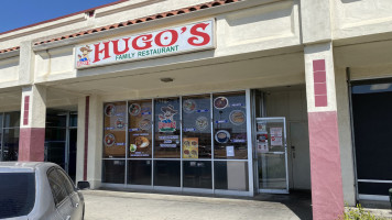 Hugo's Family food