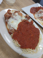 Tony's Pizzeria food