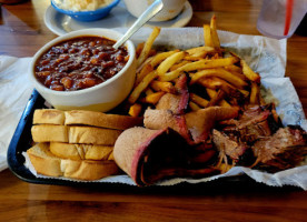 Snead's Bar-b-q Restaurant food