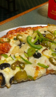 Rusty's Pizza Parlo food