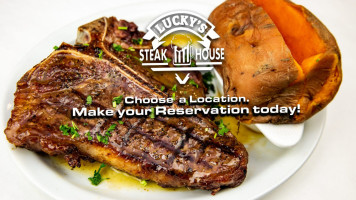 Lucky's Steakhouse food