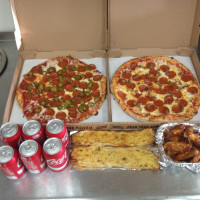 Fatte's Pizza Of Santa Maria food