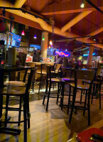 Red Robin Gourmet Burgers And Brews inside