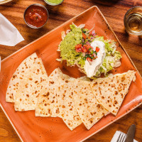 Los Agaves food