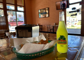 Taqueria Los Amigos food