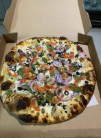 Piwhole Pizza food