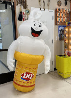 Dairy Queen inside