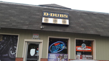 D-dubs outside