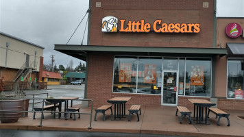 Little Caesars Pizza inside