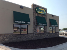 Runza In M outside