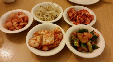 Woo Jung food