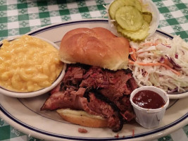 Redbones Barbecue food