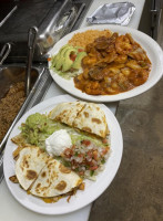 Los Verdes Mexican Food food