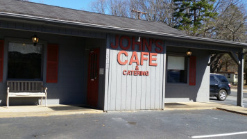 John's Cafe Catering outside