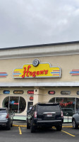 Hogan's Cafe Deluxe outside