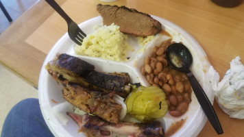 Daisy Dukes Bbq food