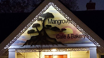 Mangrove Cafe inside