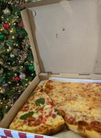 Celestino's New York Pizza food