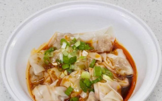 Szechuan's Dumpling food