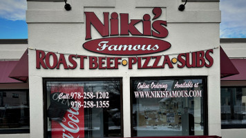 Niki's Famous Roast Beef, Pizza Subs food