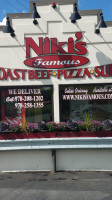 Niki's Famous Roast Beef, Pizza Subs food