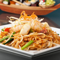 Pad Thai food