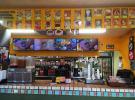 Taqueria Yungapeti food