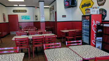 Firehouse Subs Asheville Airport inside