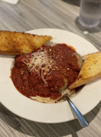 Giovanni's Pizza And Pasta food