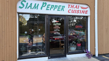 Siam Pepper Thai Cuisine outside