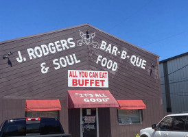 J Rodgers Bbq outside