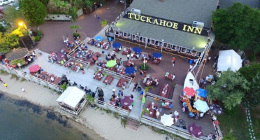 Tuckahoe Inn outside