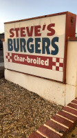 Steve's Burgers outside