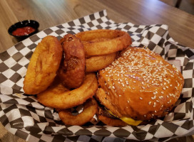 Oasis Burger food