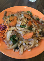 Jit's Thai Bistro food