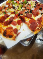 Jura's Pizza Parlor food