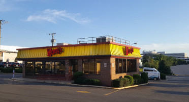 Wendy's outside