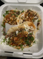 Taqueria Carolina food