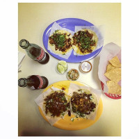 Taqueria Carolina food