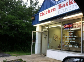 Chicken Basket outside