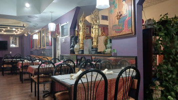 Ta-khrai Thai Cafe outside