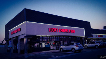 Lucky Chinese Food outside