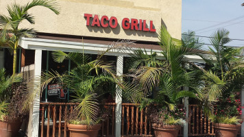 Taco Grill outside