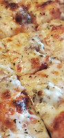 Monical's Pizza Of Watseka food