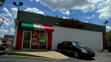 Imo's Pizza outside