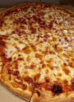 Harry's Famous Pizza food