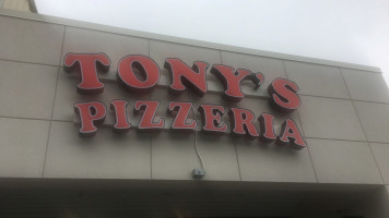 Tony's Pizzeria food