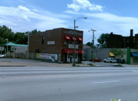 Egg Roll Kitchen outside