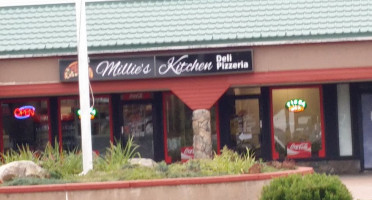 Millies Kitchen Pizzeria food