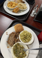 Alma Jean's Southern Kookin food